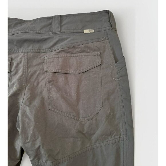 REI Black Straight Leg Pants Womens Outdoors Hiking Nature Size 16 Petite - Picture 9 of 9